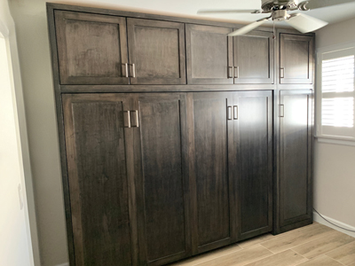 Shaker Queen Horizontal Murphy Wall Bed with Top and Side Cabinets shown in Warm Toffee on Maple