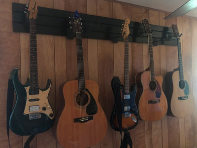 7 Guitar Hanger with Wood Back Board